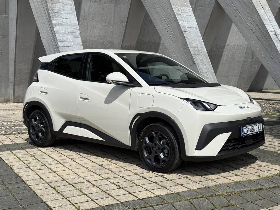 Pogledajte koliko su Kinezi prodali auta u Hrvatskoj prošli mjesec! Iza su Renault, Audi...