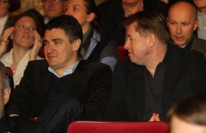 Mesić i Josipović pogledali film Novo, novo vrijeme