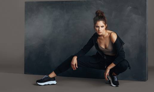 Kolekcija s porukom na eksluzivnoj PRE-sale akciji!