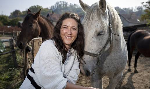 Najuzornija seoska žena: Vodim farmu s 1000 svinja, jašem konje i pečem kolačiće klincima!