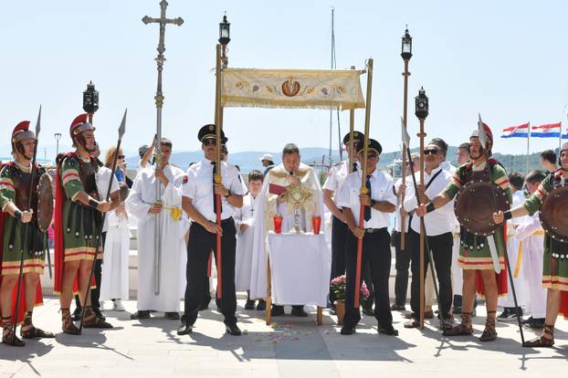 Vodice: Procesija u Vodicama na blagdan Tijelova