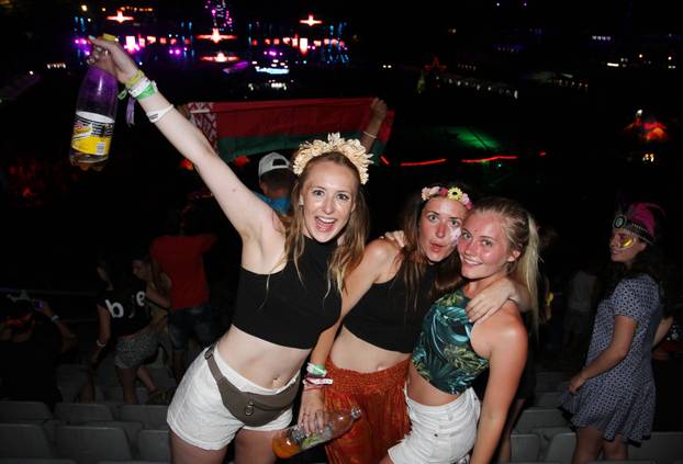 Split: Vesela lica partijanera drugog dana Ultra Europe Festivala