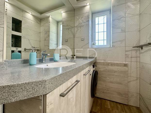 FOTO Ovu garsonijeru od 27 kvadrata u Zagrebu prodaju za 158.000 €! Pogledajte krevet...