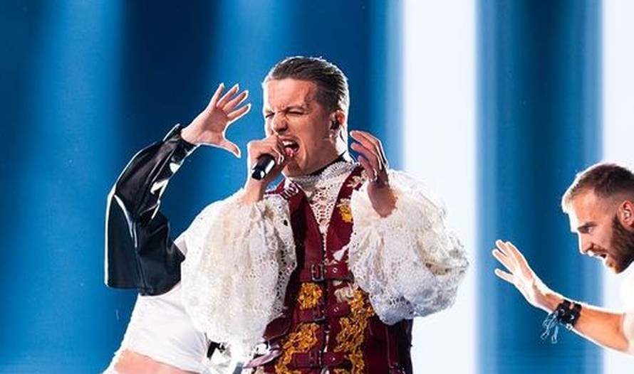 Lasagna je jedini izvođač koji je sam pisao pjesmu za Eurosong