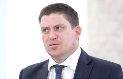 Ministar Butković: 'Svaka kuna od posebnog poreza ići će najpotrebitijima u državi'
