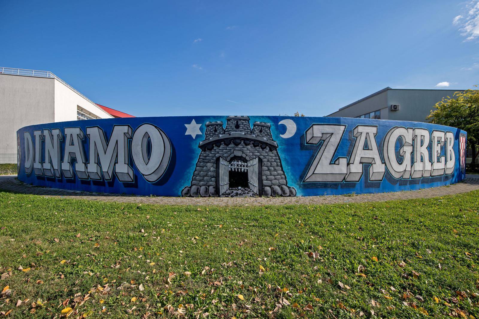 Zagreb: Murali i grafiti Bad Blue Boysa posvećeni Dinamu