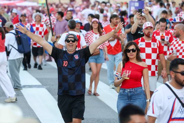 SP 2026 Dallas: Velika povorka hrvatskih navijača u Dallasu uoči utakmice Engleske i Hrvatske na Svjetskom prvenstvu