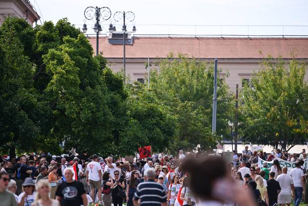 Zagreb: Okupljanje prosvjednika Hodaj za Liku, hodaj za Hrvatsku
