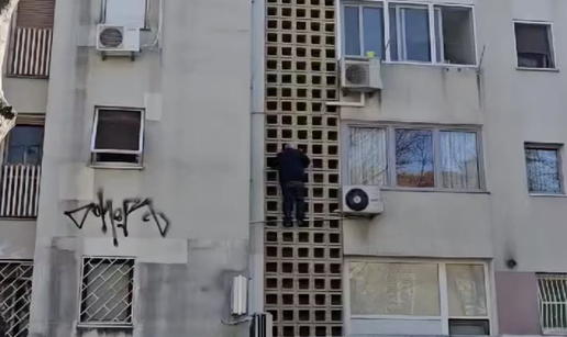 VIDEO Dalmatinski Spiderman spustio se niz zgradu: 'Možda se nečiji muž ranije vratio doma...'