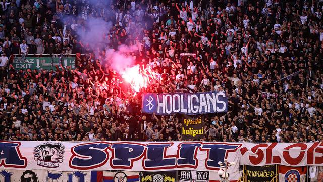 Split: Torcida za vrijeme utakmice Hajduk i Dinamo