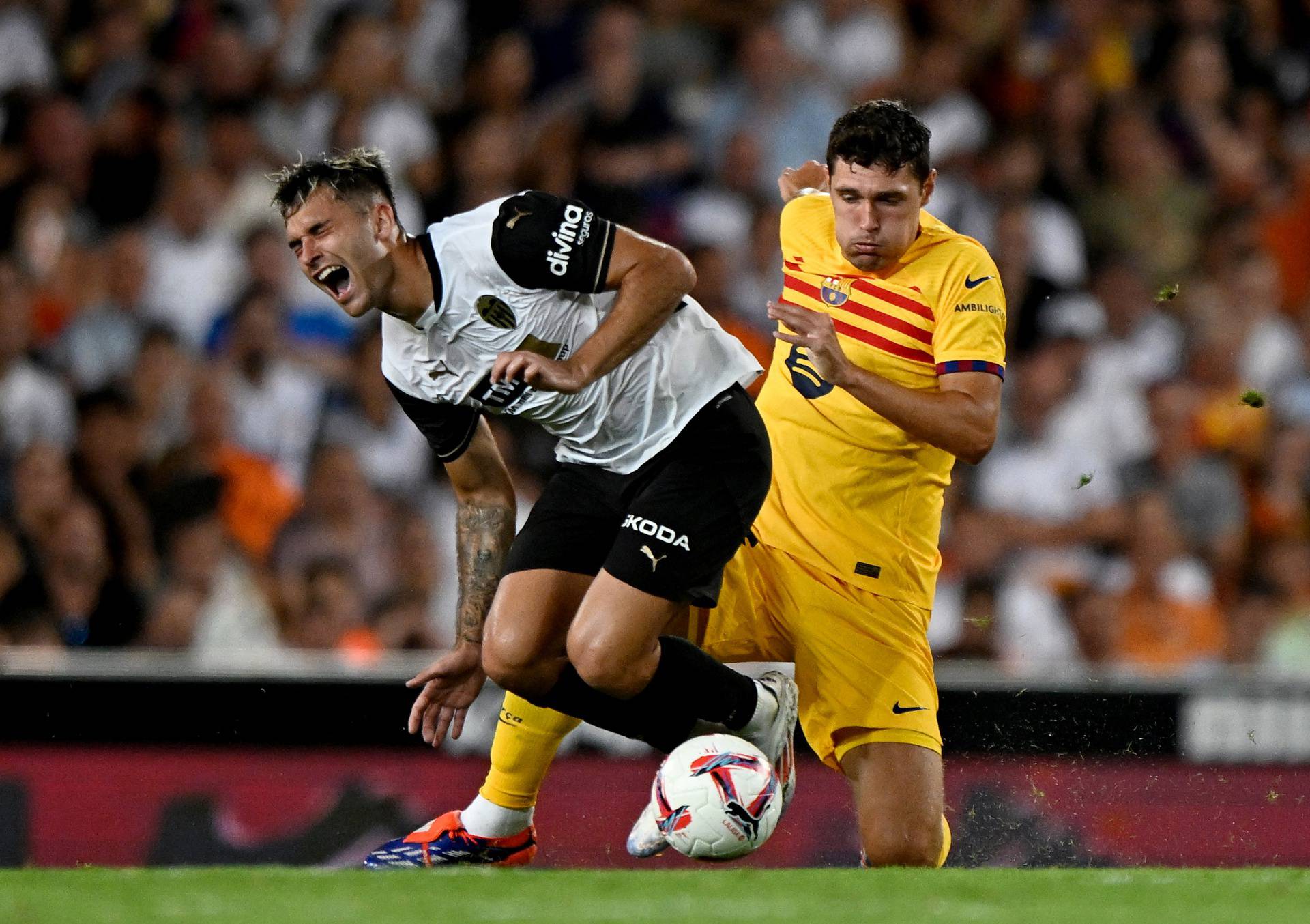 LaLiga - Valencia v FC Barcelona