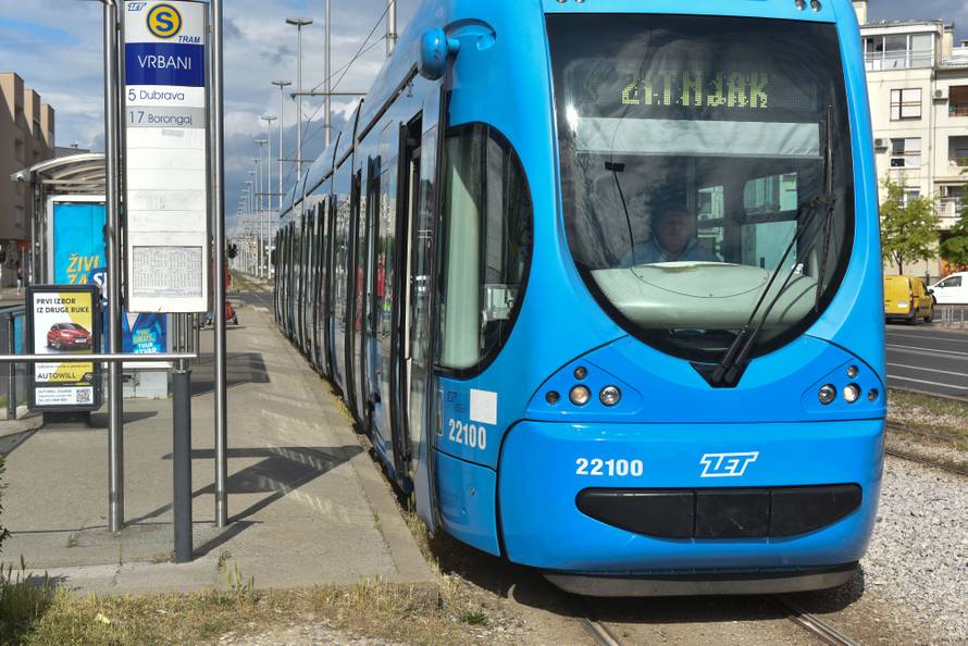 Zaštiti se u javnom prijevozu na 10 načina od moguće zaraze