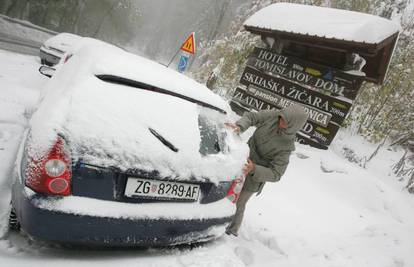 U Sloveniju i BiH nikako ne voziti bez zimske opreme 