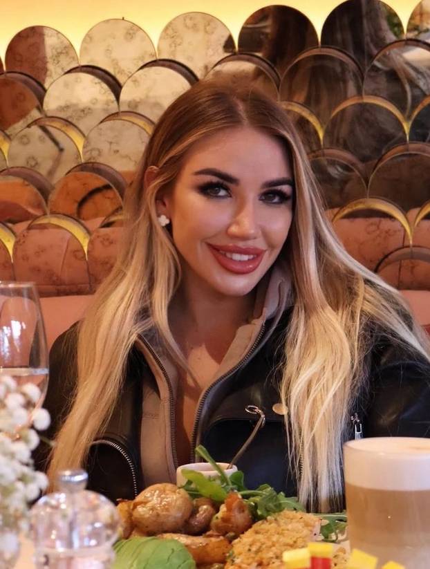 FOTO Mlada mama pokazala sve: Pogledajte zašto je Alina hit na društvenim mrežama...