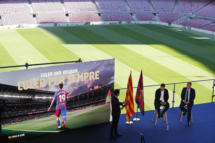 FC Barcelona - Sergio Aguero Press Conference