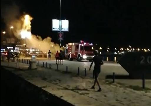 Split: Nakon vatrometa na Rivi planuo auto pirotehničke firme