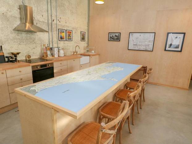 FOTO Od vojarne do top destinacije: Pogledajte kako je ratni bunker postao dom za odmor