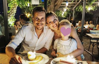 Marko Tolja objavio je rijetku fotku supruge i sina: 'Slavimo!'