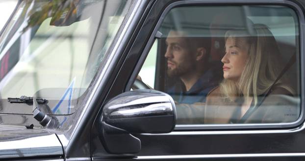 Matea Kovačića na okupljanje reprezentacije dovezla je supruga Izabel