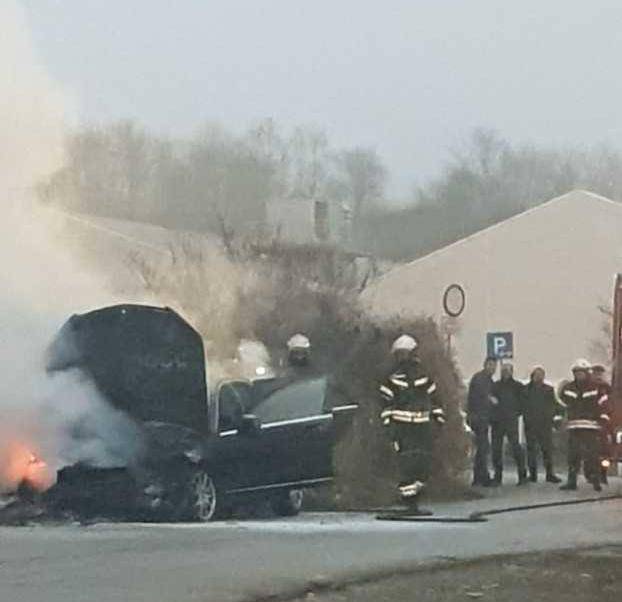 Zapalio se automobil: 'Gorio je iznutra, baš se jako dimilo...'