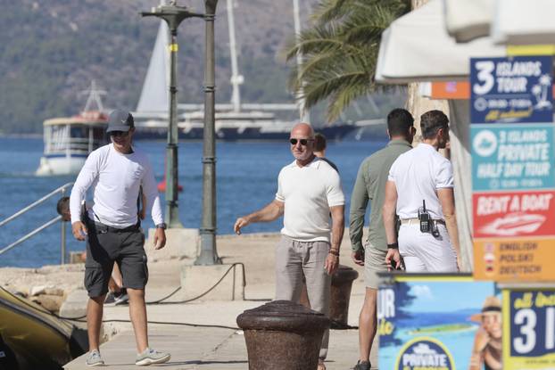 EKSKLUZIVNO Trogir: Nakon četverodnevnog krstarenja Jadranom Jeff Bezos i Lauren Sanchez napustili Hrvatsku