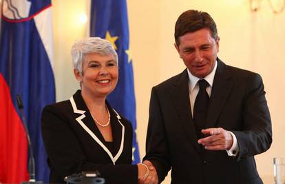 Pahor potvrdio da danas s Kosor potpisuje arbitražu