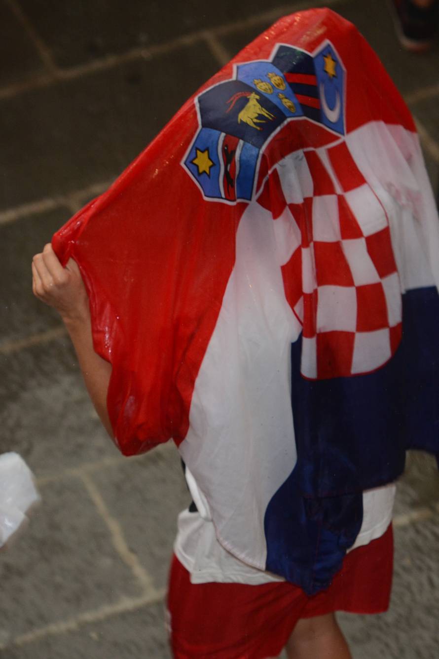 Pula: Ni kiÅ¡a nije omela gledanje polufinalne utakmice izmeÄu Hrvatske i Engleske