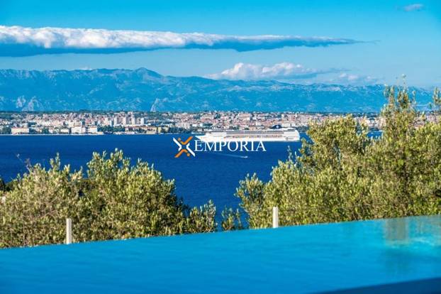 FOTO Mjesto za savršen bijeg: Svi žele ovu vilu na Ugljanu s predivnim pogledom na Zadar