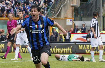 Interu peti naslov prvaka: Diego Milito srušio Sienu...