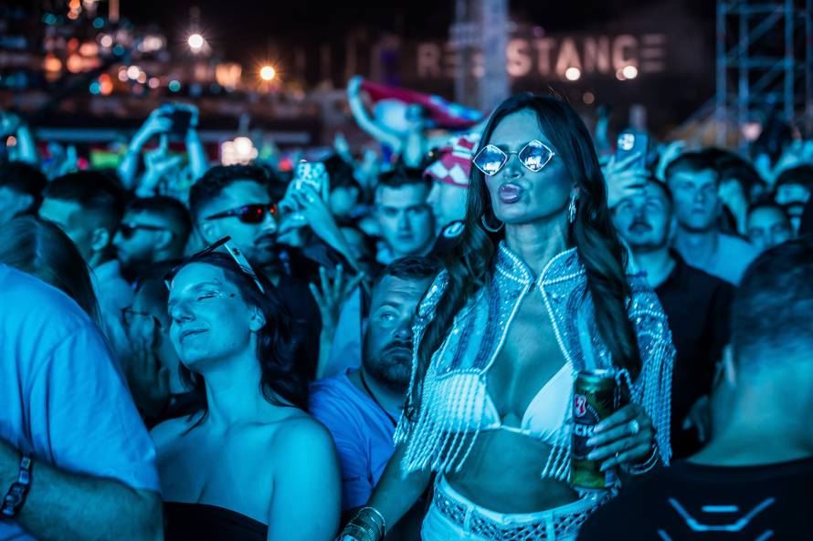 Split - DJ-a Alesso