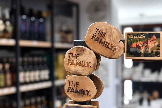 Varaždin: Suvenir shop u vlasništvu Zlatka Dalića