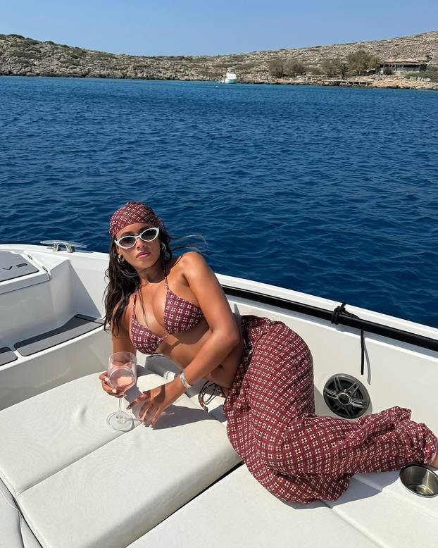 FOTO Ljepotica koja ljubi irskog junaka kvalifikacija za SP: 'Osjećam se kao u oblacima...'