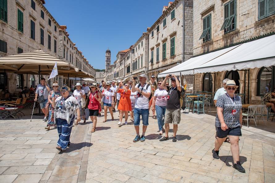 Turista u Dubrovniku ima unatoč pandemiji koronavirusa