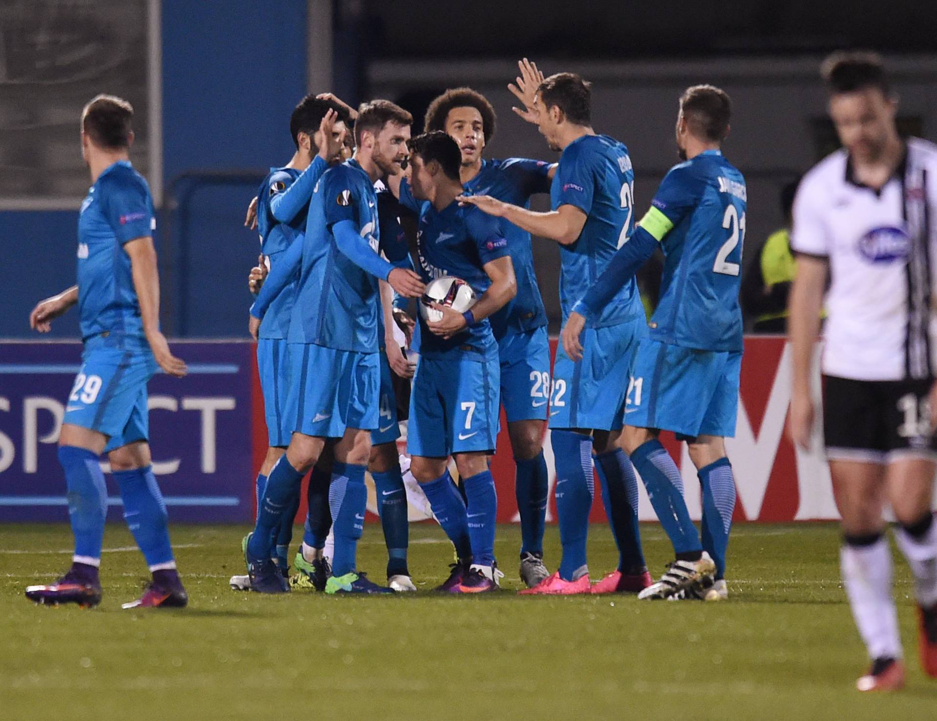 Dundalk v Zenit Saint Petersburg - UEFA Europa League Group Stage - Group D