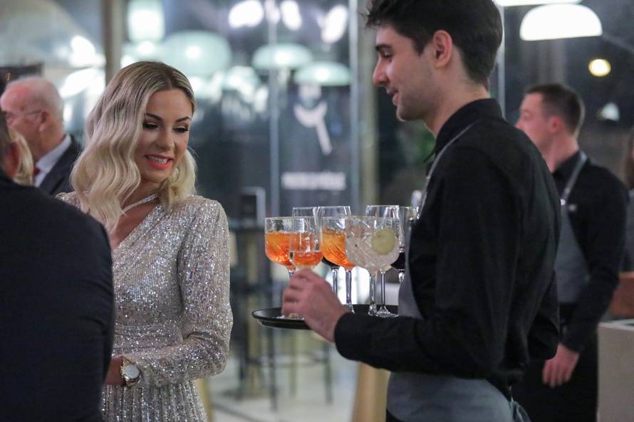 Zagreb: Otvorenje preuređene kavane Lisinski