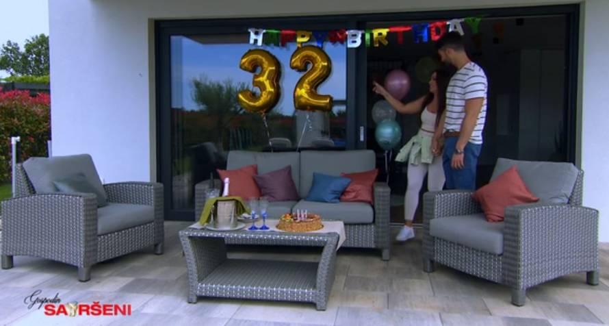 'Savršeni' izveo Danijelu na spoj nasamo: 'Dekoncentrirala me jer je izazovna u kupaćem...'