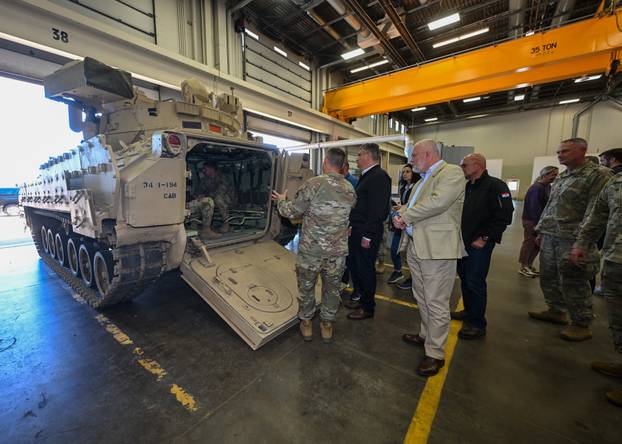 FOTO Milanović posjetio vojni kamp u Minessoti: Naši ljudi su ponosni na ovu suradnju