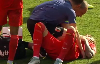 VIDEO Jakić prisilno izašao iz igre. Pokazivao je na grlo...