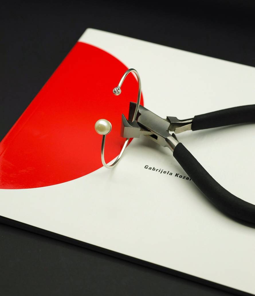 Između umjetnosti i obrta: Zavirite u svijet autorskog nakita Gabrijele Kozarić Budiše