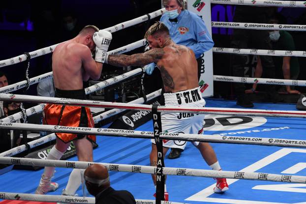 Daniele Scardina "King Toretto" wins the Wbo supermedium title. Beaten the German Doberstein for abandonment after 4 rounds.