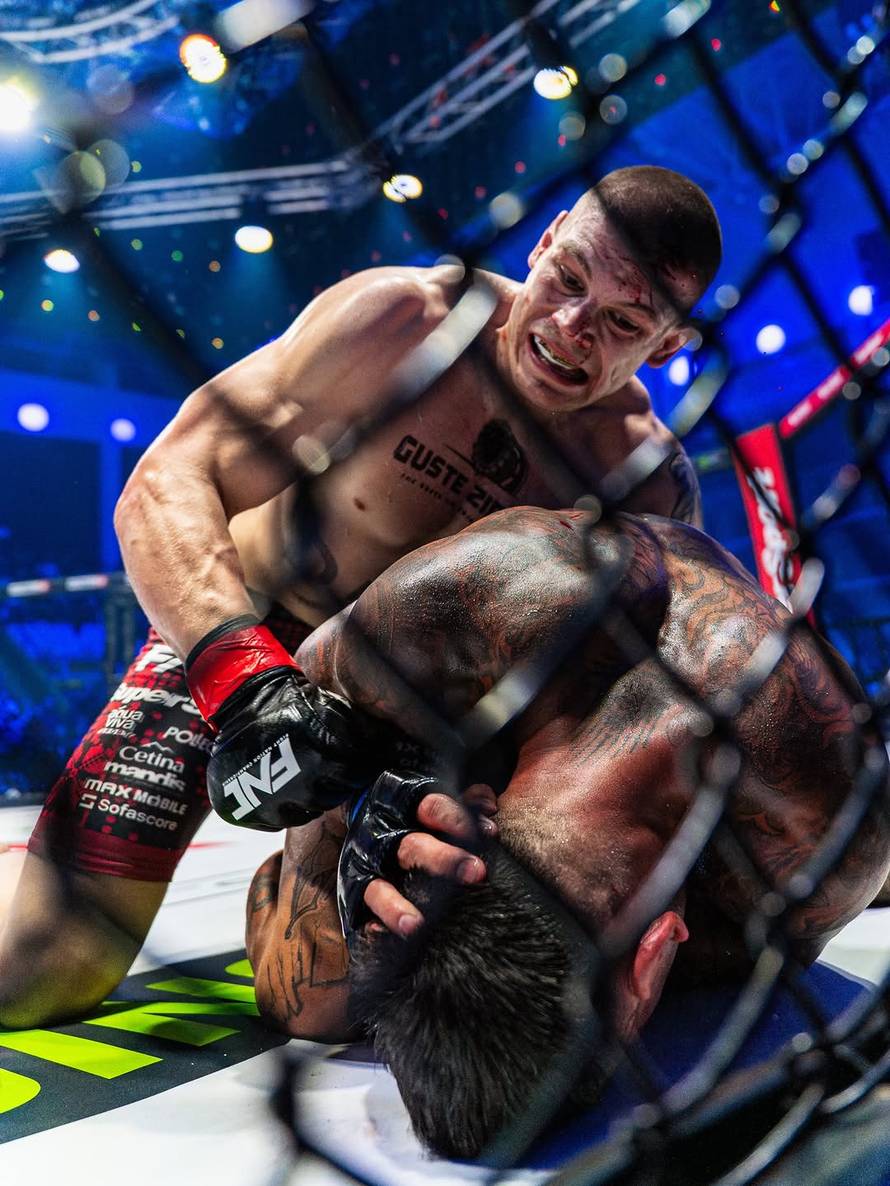 FNC 28: Đurić u ludoj borbi pobijedio Kikadzea, Bojković demolirao Ukrajinca Vulčina