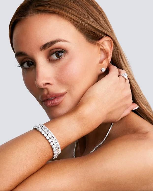 FOTO Svi su ludi za njom! Evo kako je mama četvero djece postala Instagram senzacija