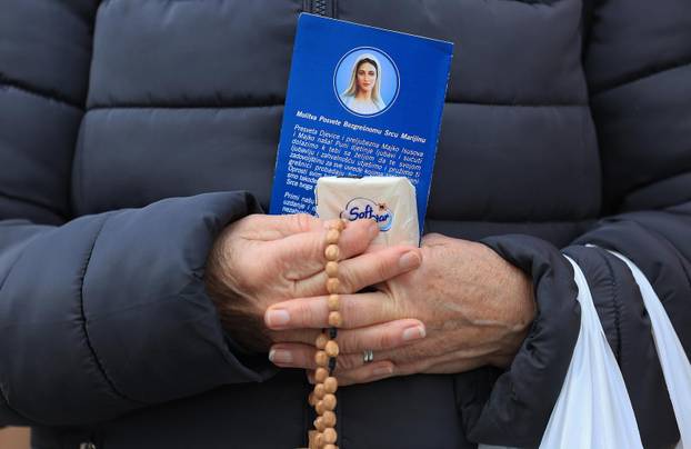 Zagreb: Muška molitva i popratni prosvjed na glavnom gradskom trgu