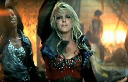Fanovi bijesni: Britney Spears u spotu je glumio muškarac?