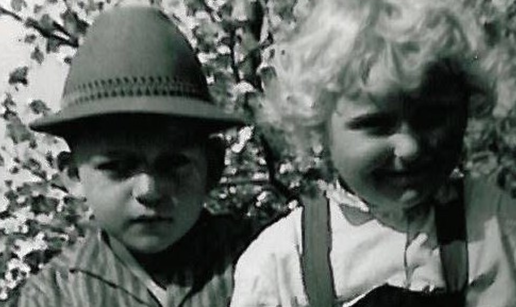 Znaš li tko sam? Svirao je na ulici, a onda pokorio pozornice