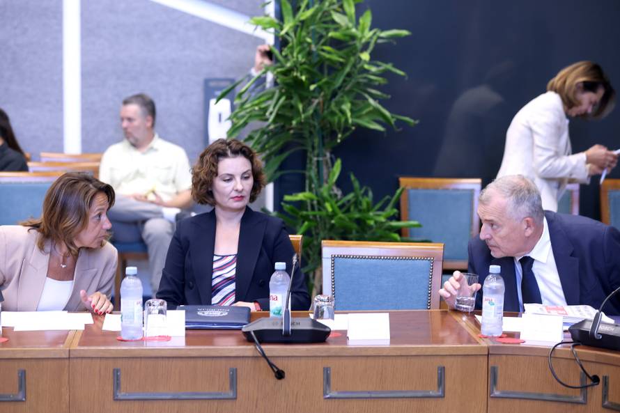 Zagreb: Odbor za zaštitu okoliša i prirode o prijedlozima predsjednika za rješavanje problema otpada u Lici