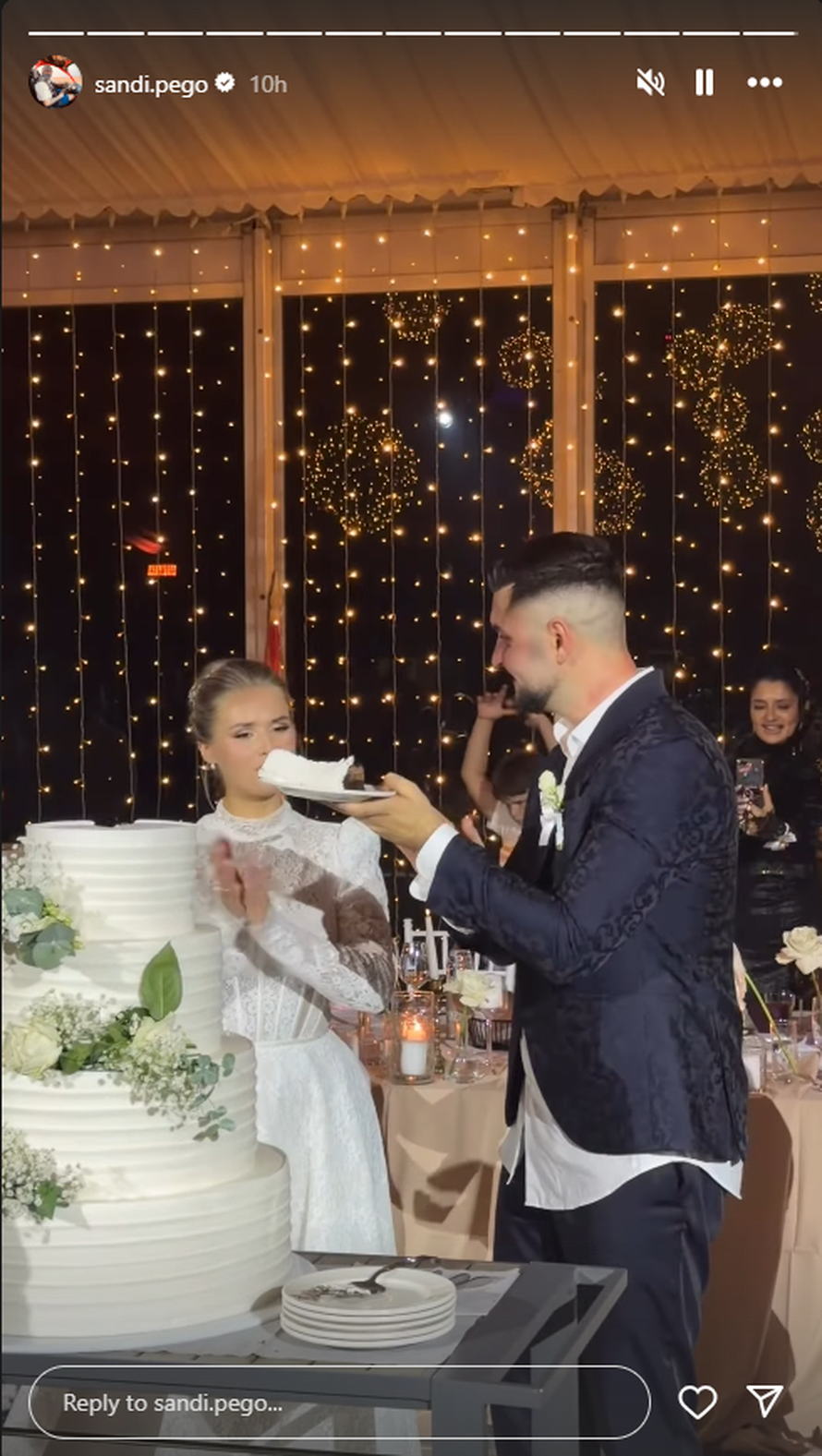 Vjenčao se domaći influencerski par! Pogledajte neke emotivne kadrove s bajkovite svečanosti