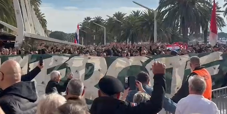 VIDEO Splitska policija o urlanju 'za dom spremni' pred sudom: Sve je snimano i bit će obrađeno