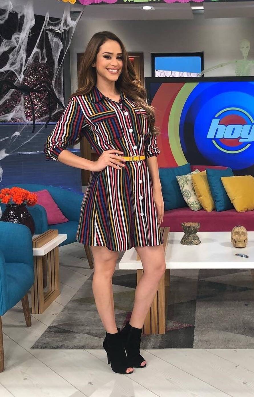 Seksi prognostičarka snimala se gola: 'Imaš predobru guzu'