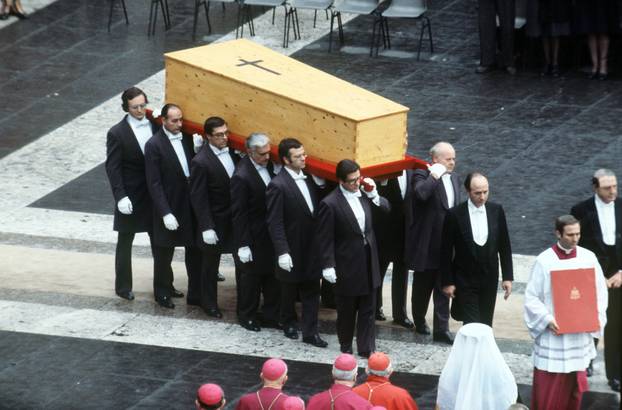 Papa Ivan Pavao II, sprovod